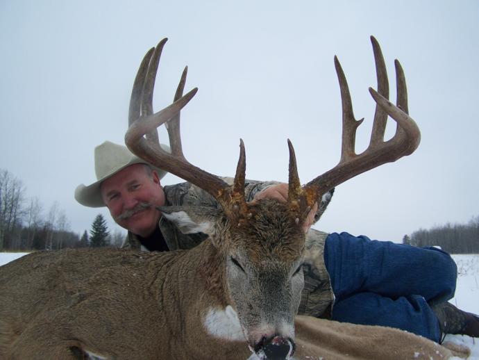 Whitetail Hunts Photo